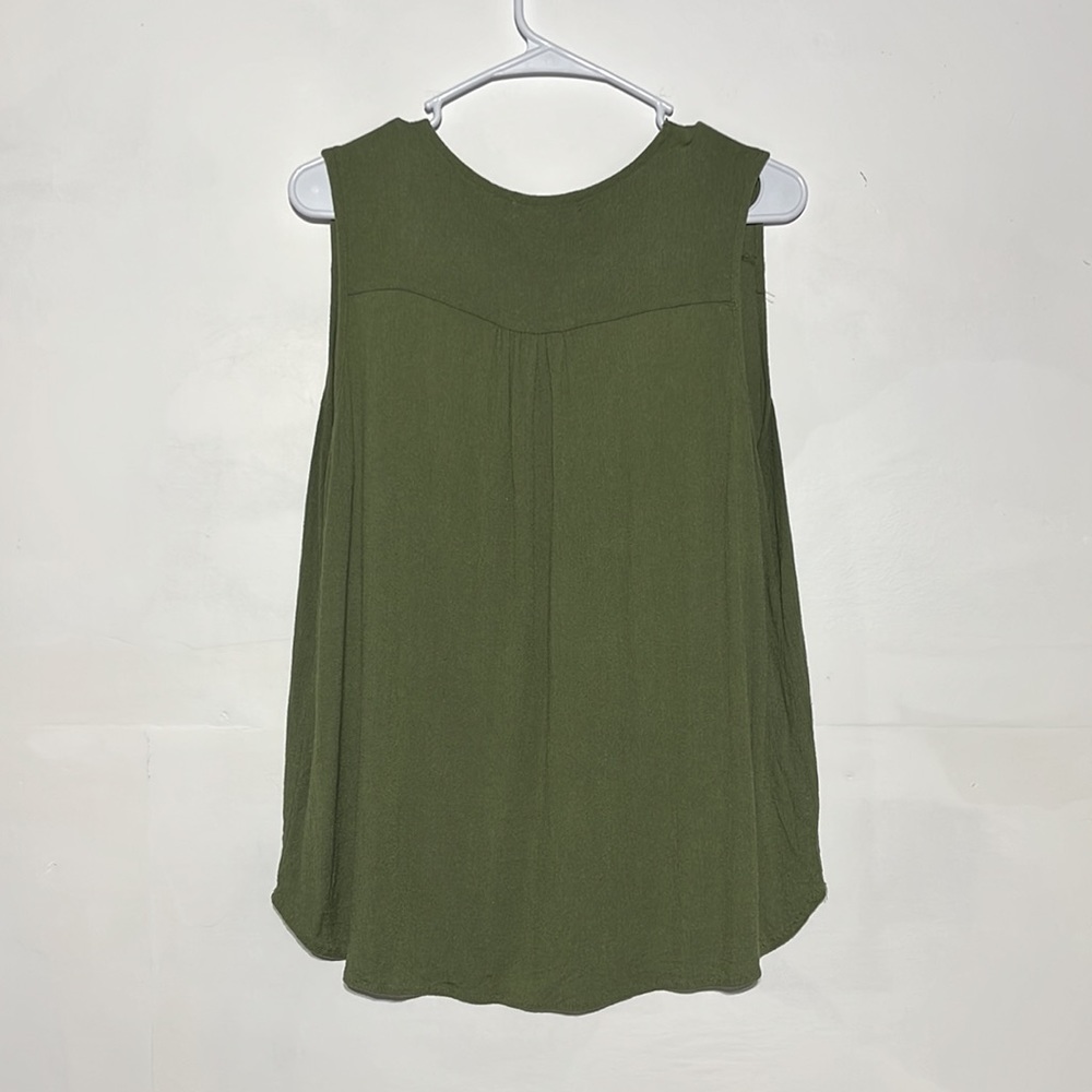 Pleione Green Embroidered V-neck Sleeveless Tank Top Size Large - Picture 5 of 7